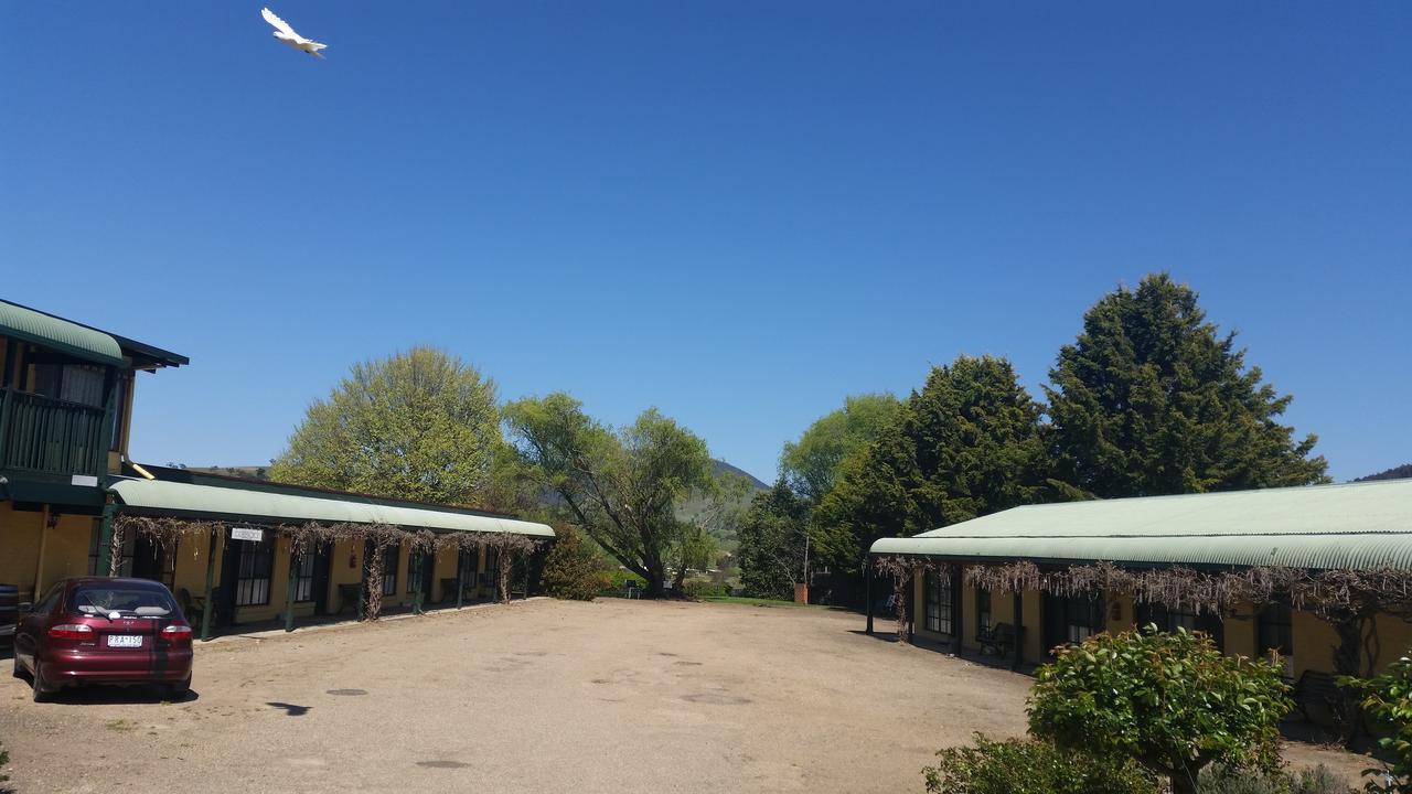 Omeo Motel Exteriör bild